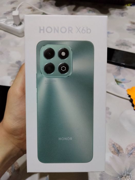 Honor x6b full karobka-dokument, zaryadchik hammasi bor