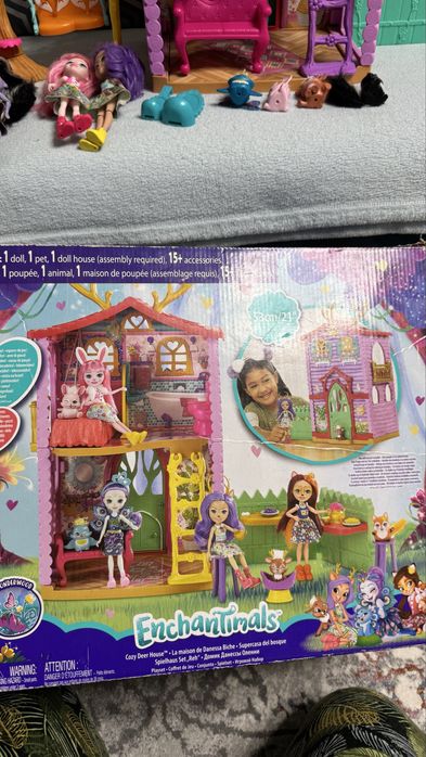 Энчемалс куклы. Домик для кукол