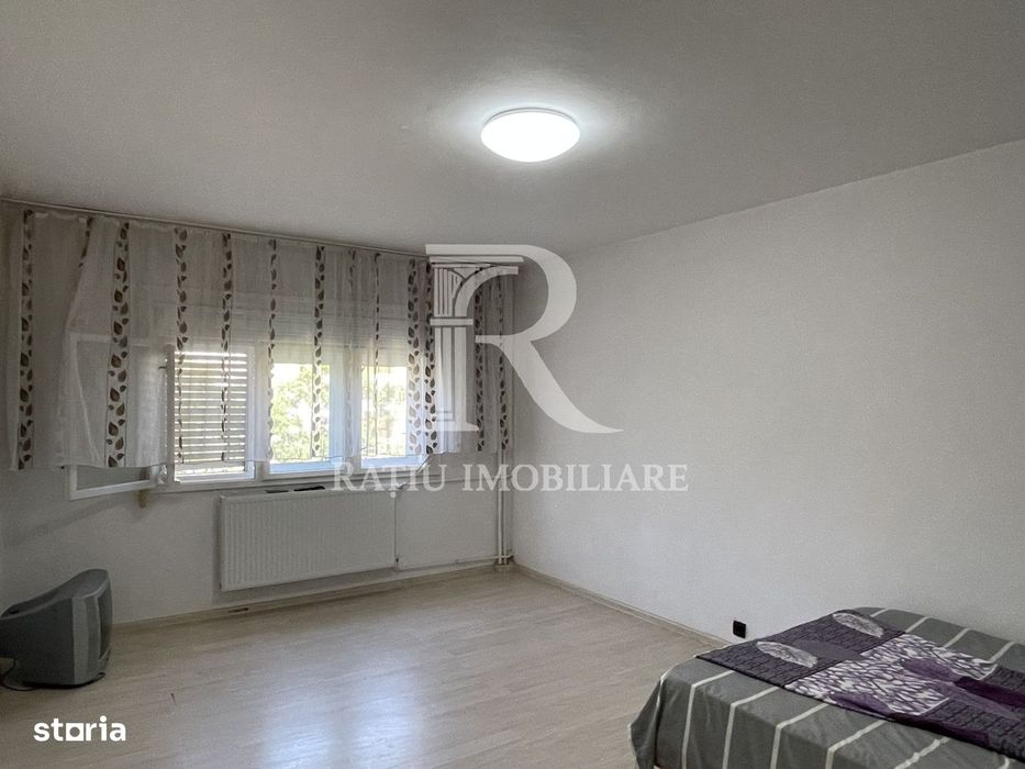 Apartament cu 3 camere | Echipe de muncitori | Rogerius | Oradea