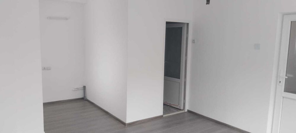 Inchiriez Spațiu comercial , birou 20 mp