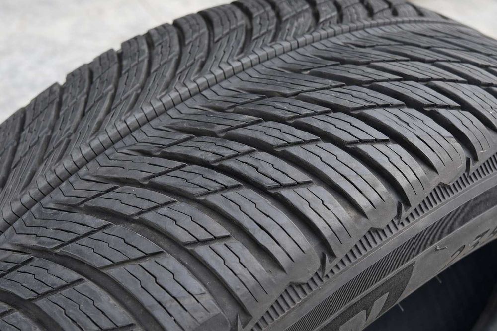 Зимни гуми Michelin Pilot Alpin 5 SUV - 235/55/R19 (105V) УПОТРЕБЯВАНИ