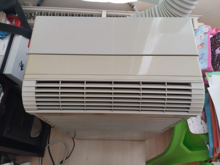 Мобилен климатик Delonghi Type PAC AL2