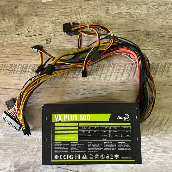 блок питания AeroCool