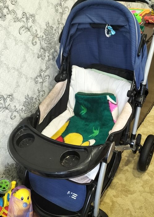 Продам коляску со стульчиком!