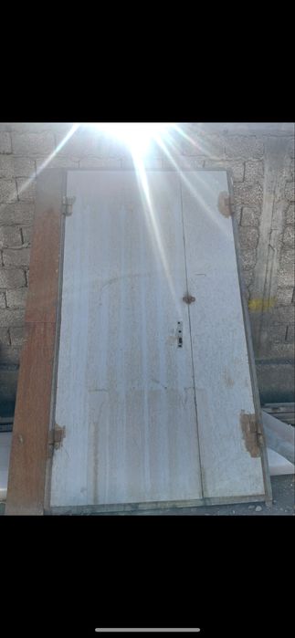 Продается металлическая двер