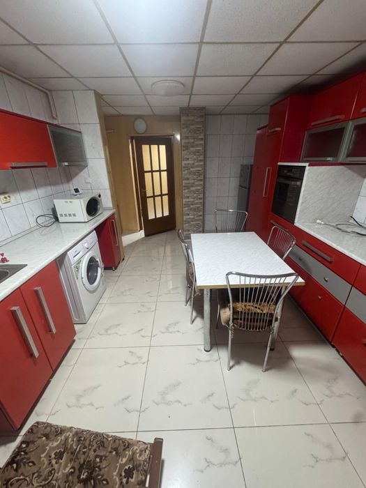 Apartament 2 camere decomandat de inchiriat