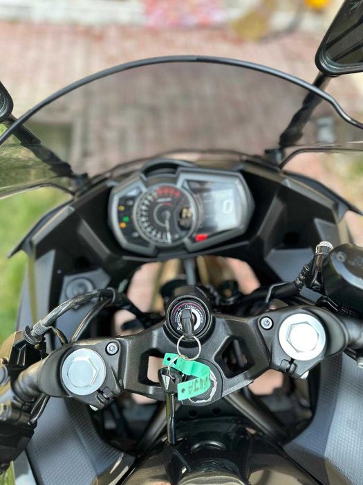 Kawasaki Ninja 400, 2023