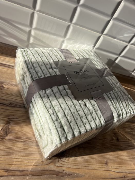 Плед в подарочной коробке