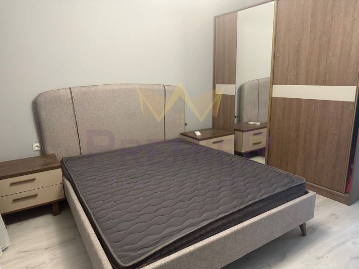 Продава се Тристаен апартамент в Варна, Бриз - 110 кв.м за 2808 €/кв.м - Снимка #4