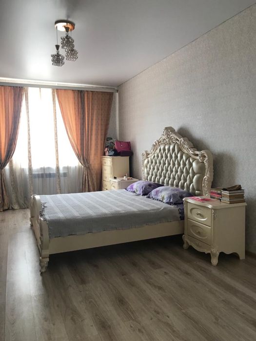 Продам 2 спальных гарнитура