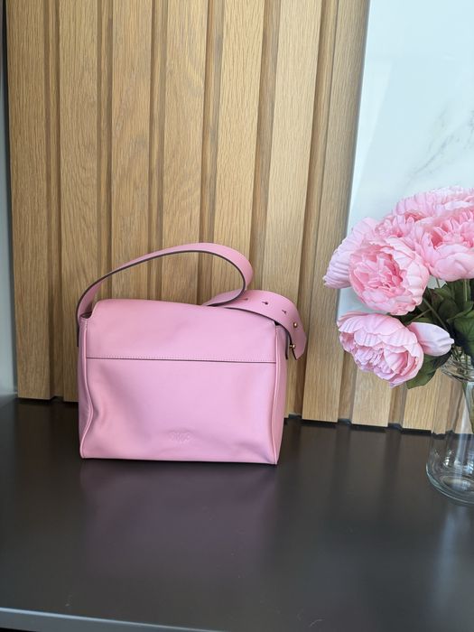 Нова чанта Pinko
