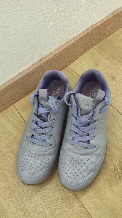 Adidași Skechers nr 36