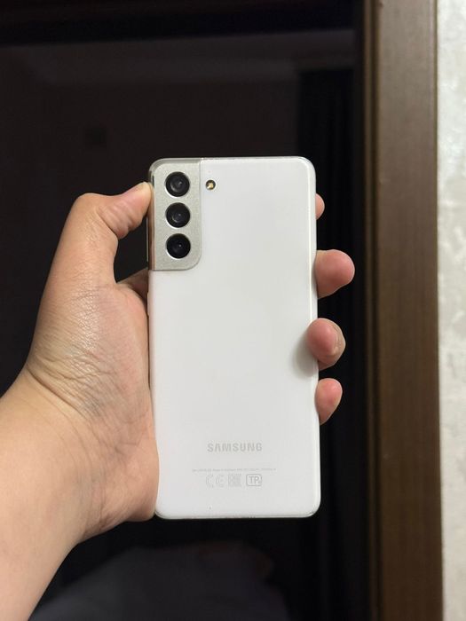 Самсунг с21 128 .