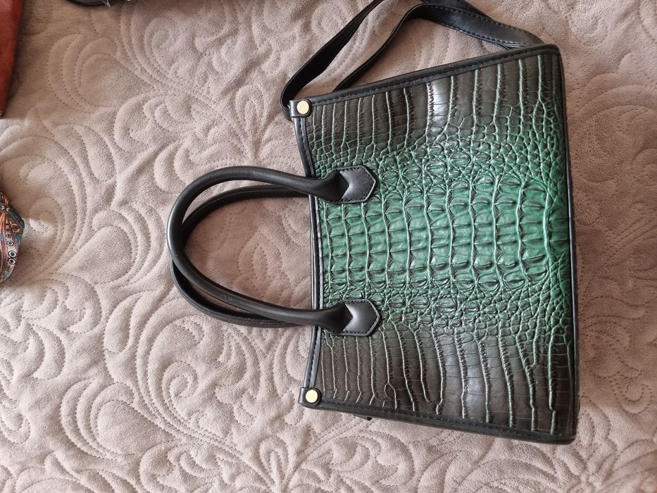 Продам женские сумки