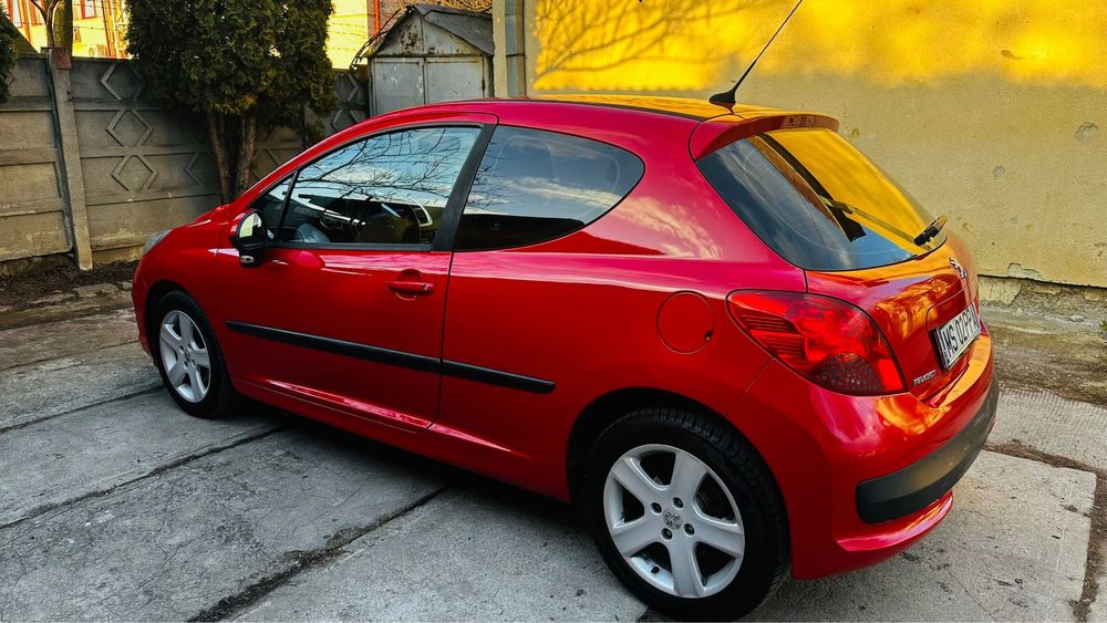 Peugeot 207 - 1.6 HDI