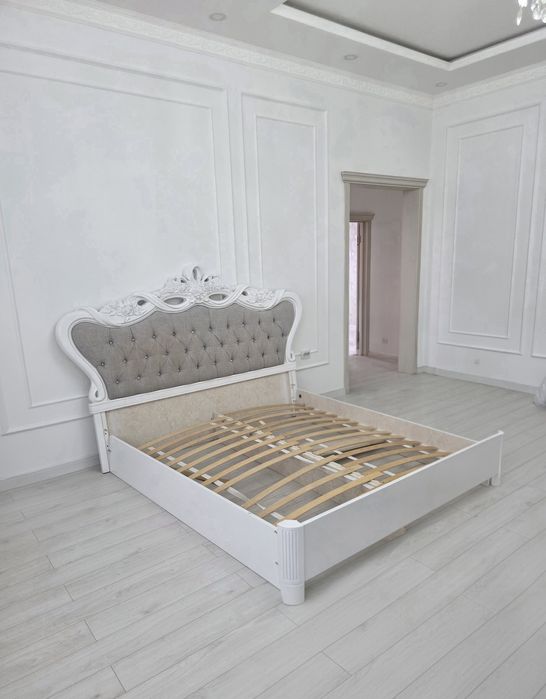 Кровать двуспальная