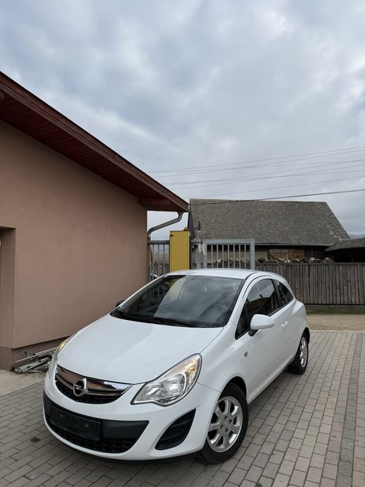 Opel corsa 2012