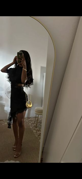 Черна сатенена рокля zara