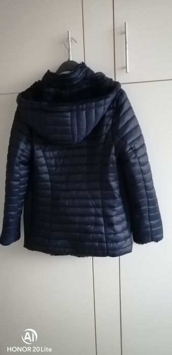 Чисто ново зимно ватирано яке до ханша, номер L тъмно син цвят