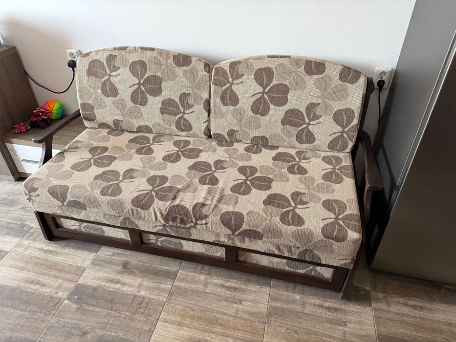 Разтигателен диван габи!