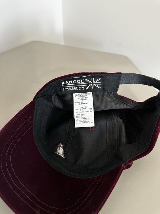 Бордовая кепка Kangol