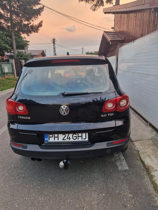 VW Tiguan 4x4, 2.0 diesel 140CP, cu putini Km, proprietar, foarte buna