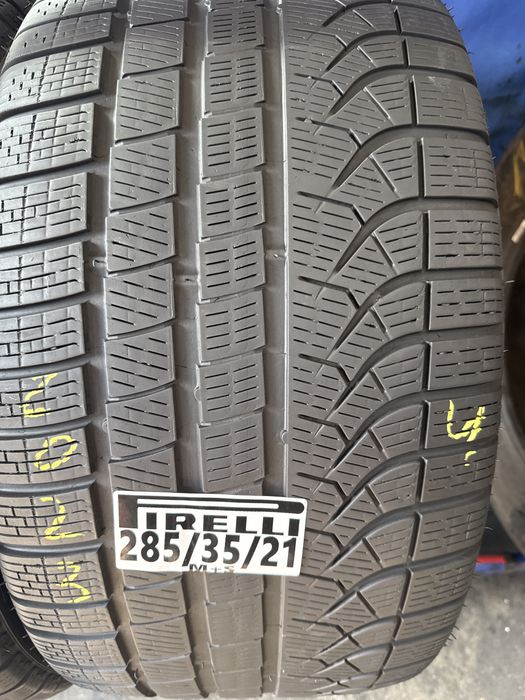 285/35/21 Pirelli
