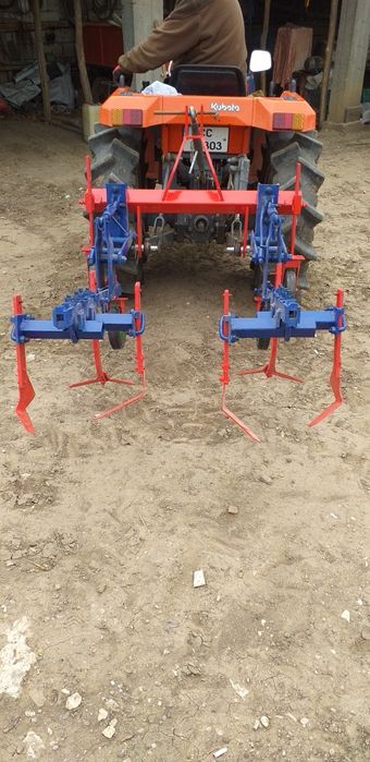 Окопнни култиватори за малък трактор готови за работа