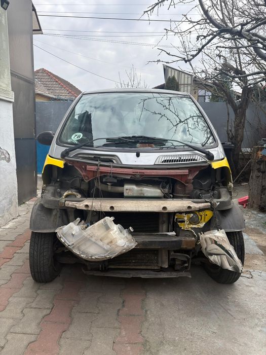 Vând piese de Smart fortwo dezmembrez