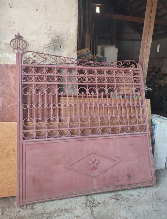 poarta din fier forjat