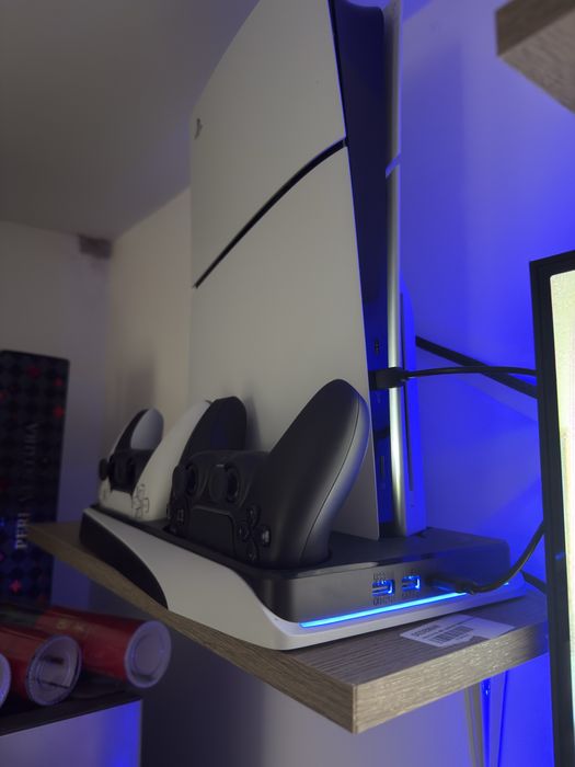 Vand Play Station 5-Impecabil+FIFA 26