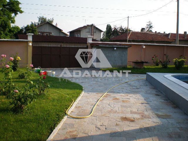 Продава се Къща в София, Връбница 1 - 630 кв.м за 1340 €/кв.м - Снимка #6