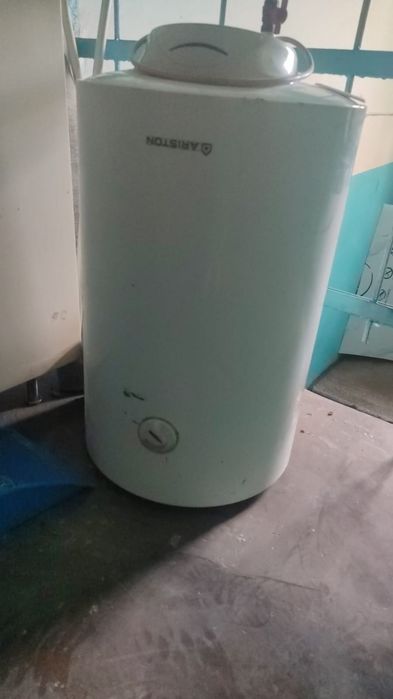 Бойлер для воды.
