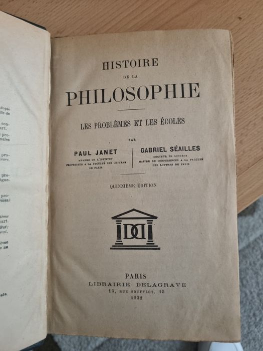 Vând carte veche
