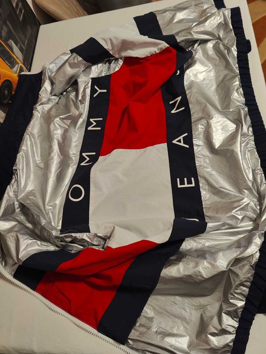 Geaca Tommy Hilfiger măsura xs