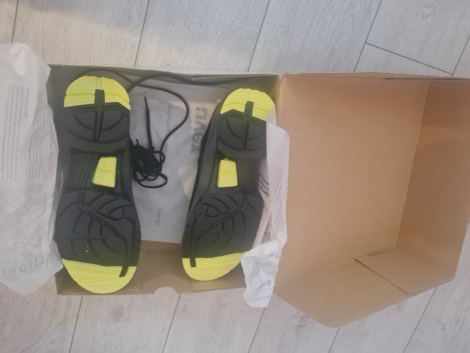 Работни обувки Uvex S2, 85448 номер: 48