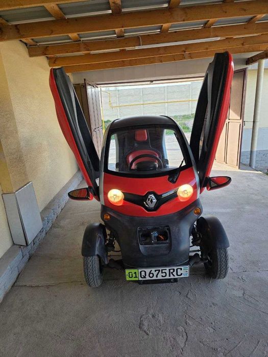 Продается Рено мини- электромобиль Renault twizy