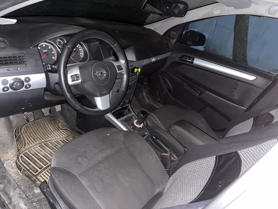 Vand opel astra H 2009 -1.9 dizel mai multe detalii in pv