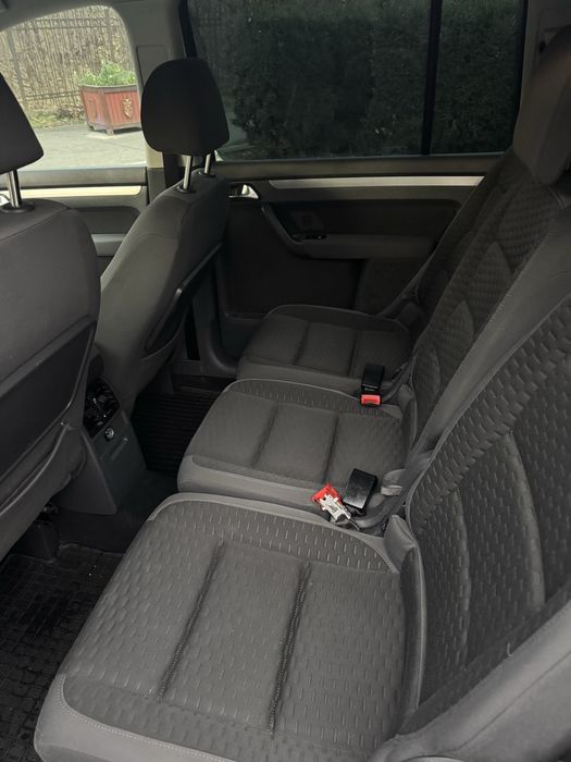 - Vw Touran - model 2008 - 2.0 TDI -Cutie DSG automata-stare excelenta
