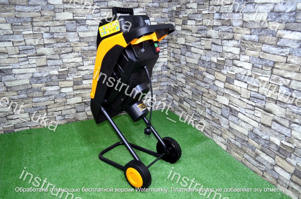 Садовый измельчитель Теха