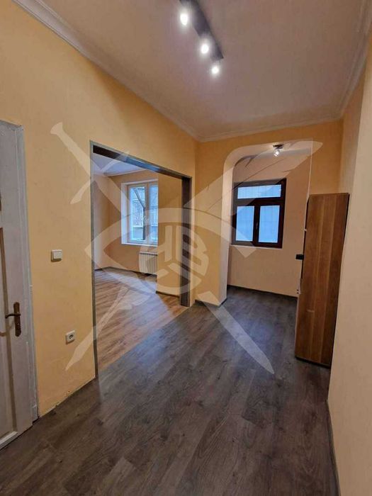 Дава се под наем Офис в София, Център - 50 кв.м за 500 € - Снимка #6