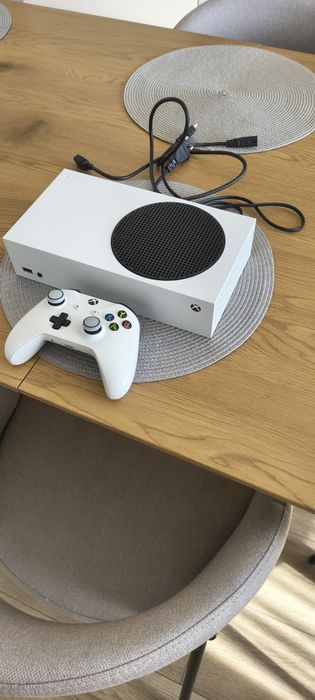 Xbox Series S / 1 controller