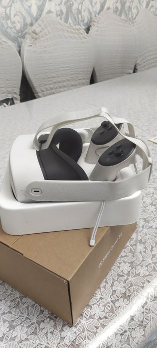 vr meta quest 3s 128gb есть 200 или 120 игр