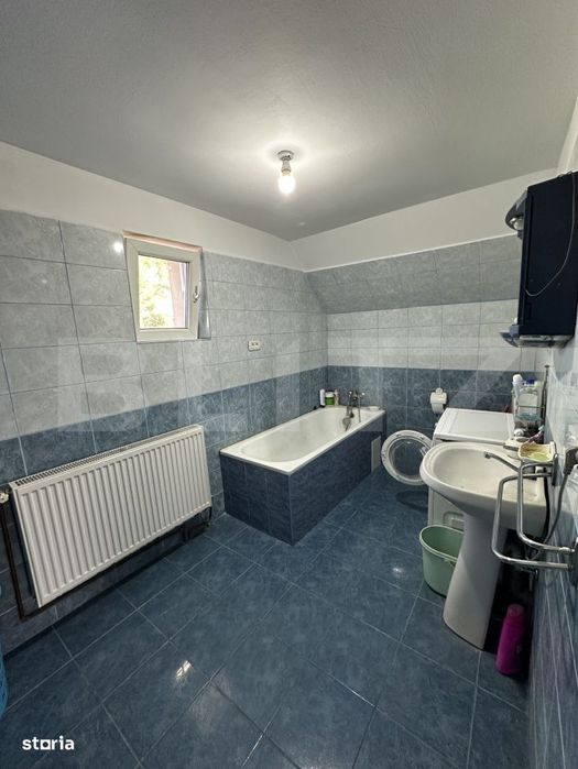 Casa individuala, 190 mp, curte generoasa cu gradina, zona Ronat