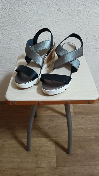 Босоножки женские  TACCARDI