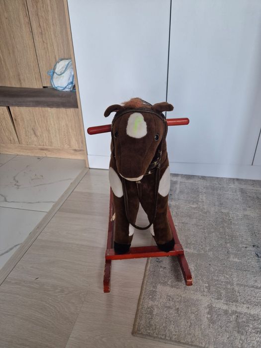 Продам лошадку. в хорошем состяние !