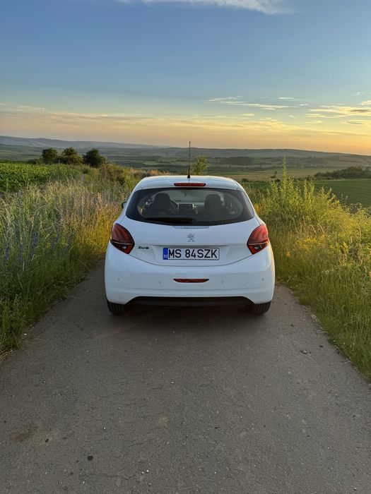 PEUGEOT 208 2018 — imagine 4