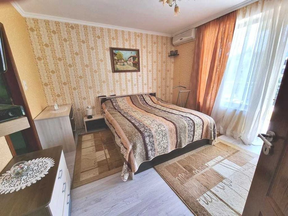 Тристаен просторен  апартамент в к-с „ Саммър Дриймс “