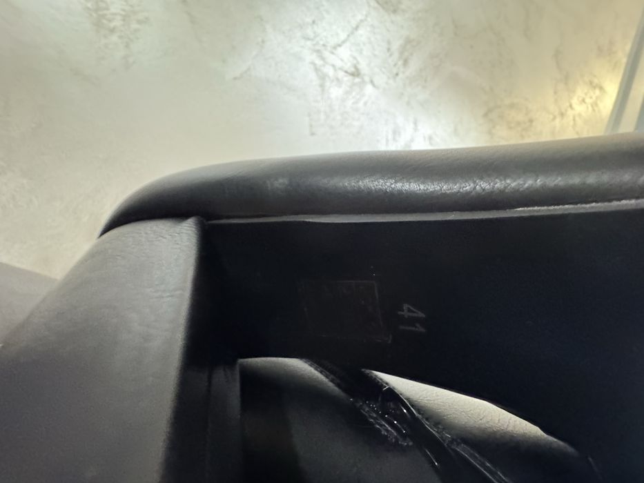 Дамски боти на висок ток