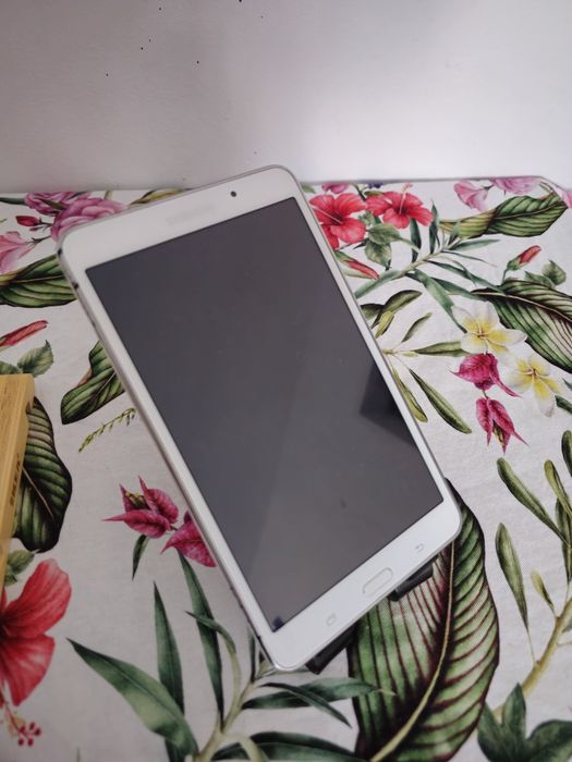 Tabletă Samsung Tab (Sm-T230)